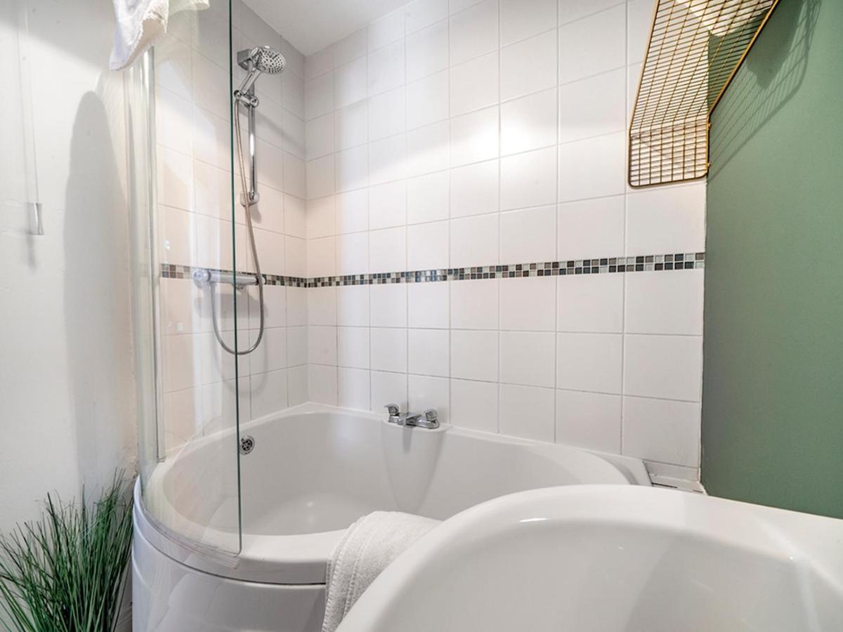 شقة Titanic View Penthouse - Gated Complex - Parking بلفاست المظهر الخارجي الصورة